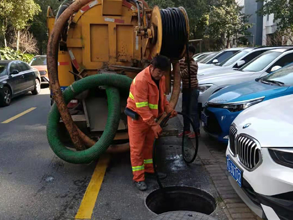 大通排污管道清淤