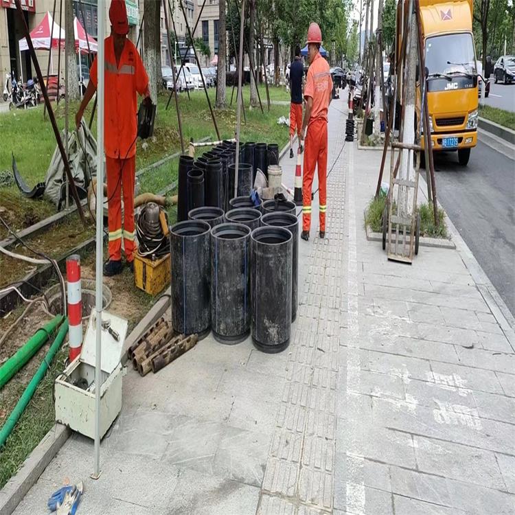 大通管道短管置换修复